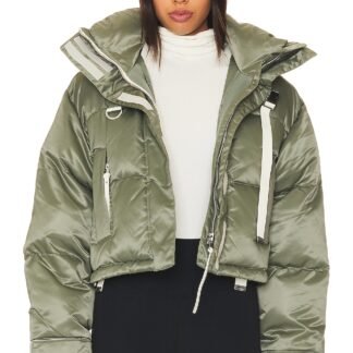 Willow Ama Short Puffer