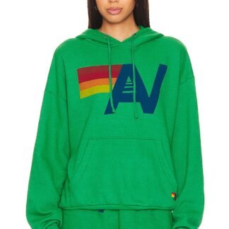 Pullover Logo Hoodie