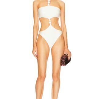 Caitriona One Piece