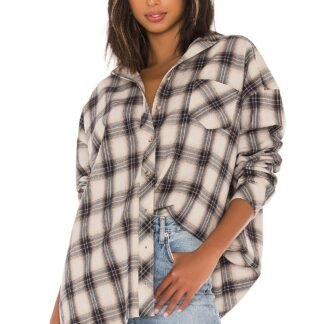 Gela Oversized Top