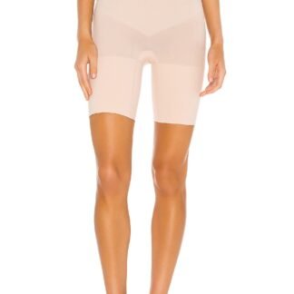 Everyday Shaping High-Waisted Short